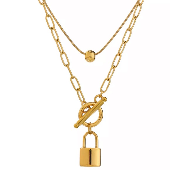 💛Gold plated layered lock pendant necklace - Picture 5 of 5